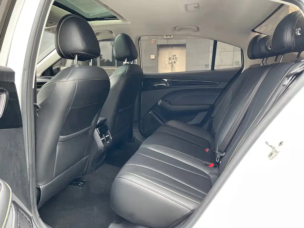 Roewe i5 — миниатюра 6