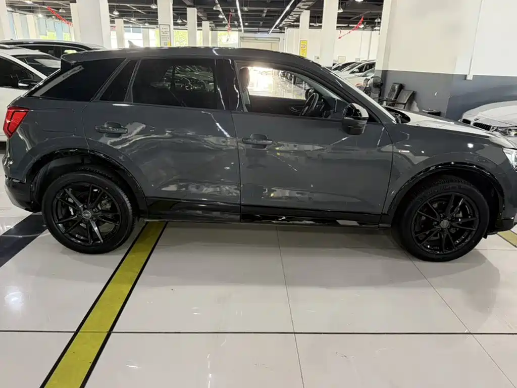 Audi Q2L — миниатюра 6