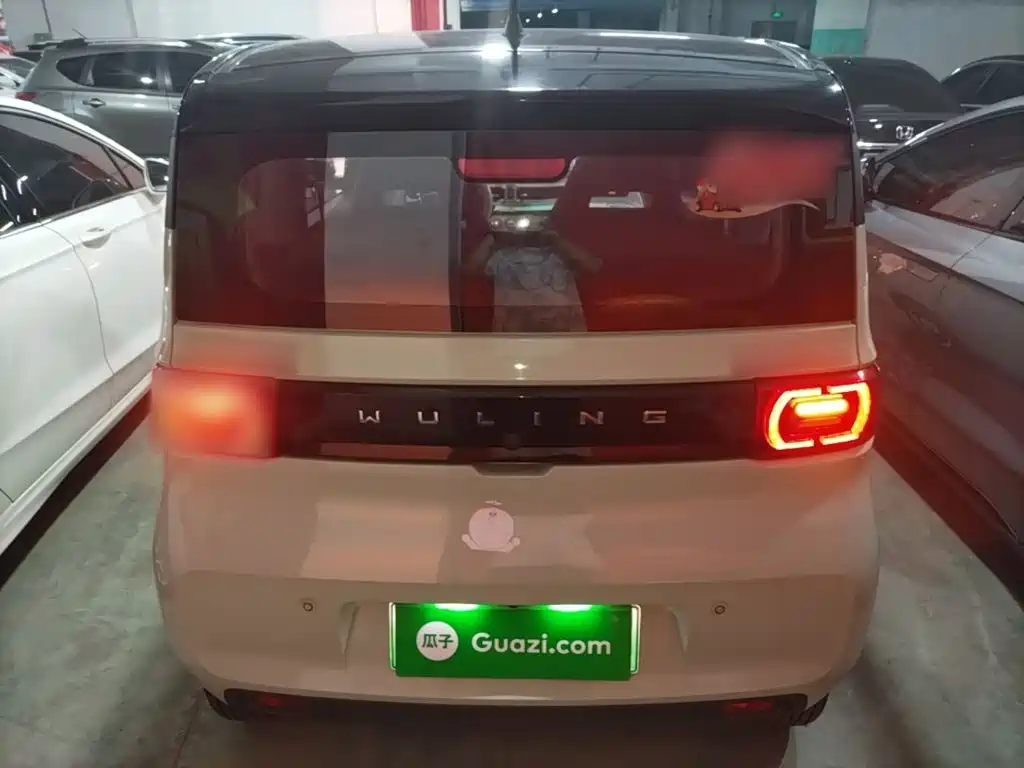 Wuling MINIEV — миниатюра 6