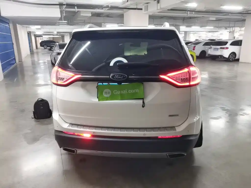 Ford Edge — миниатюра 6