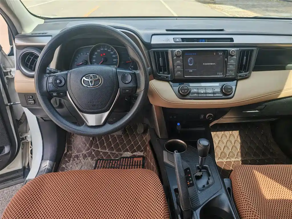 Toyota RAV4 — миниатюра 13