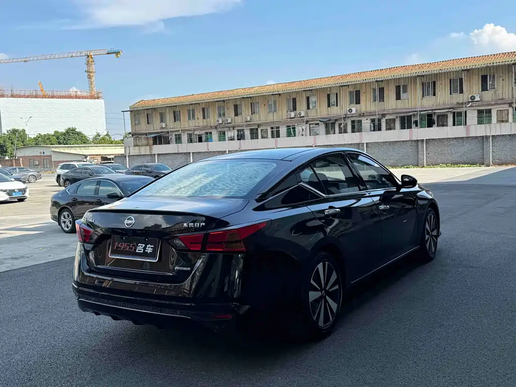 Nissan Teana — миниатюра 9
