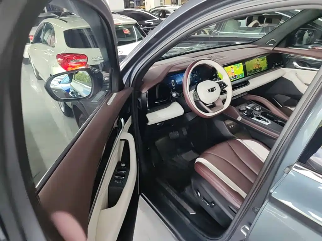 Geely Xingyue L — миниатюра 16