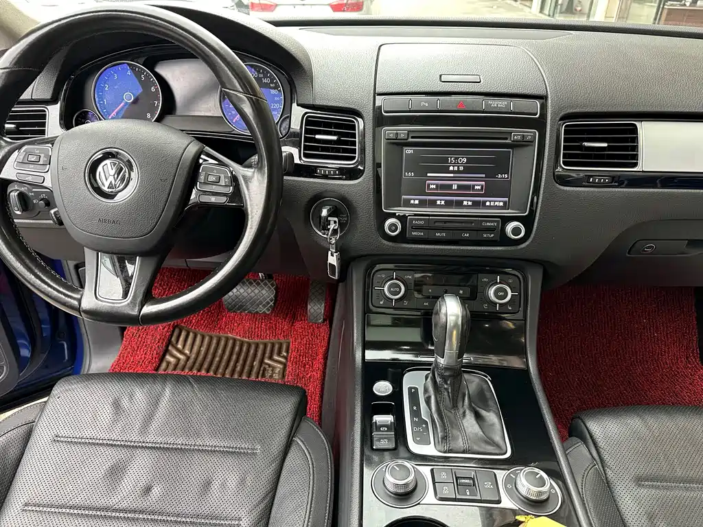 Volkswagen Touareg — миниатюра 13
