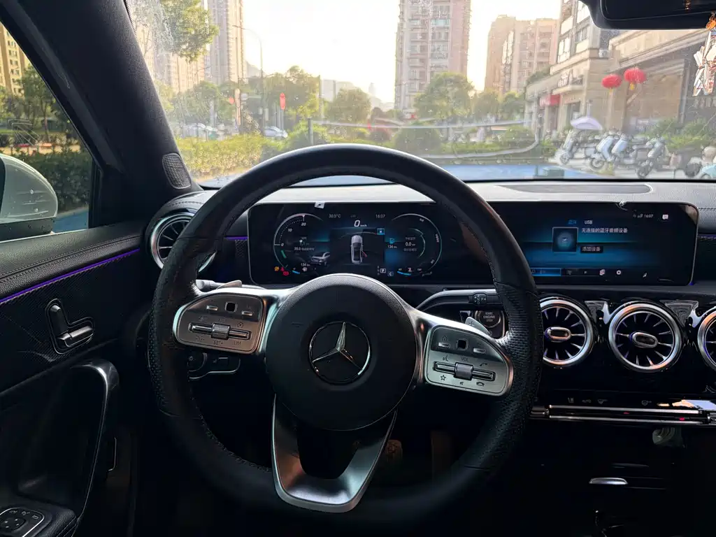 Mercedes-Benz A-Class — миниатюра 17