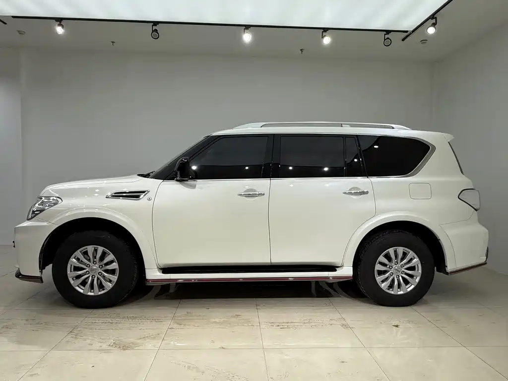 Nissan Patrol — миниатюра 2