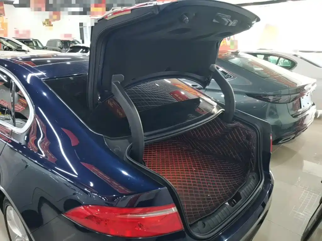 Jaguar XFL — миниатюра 19