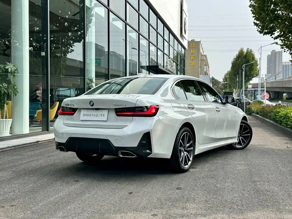 BMW 3 Series — миниатюра 4