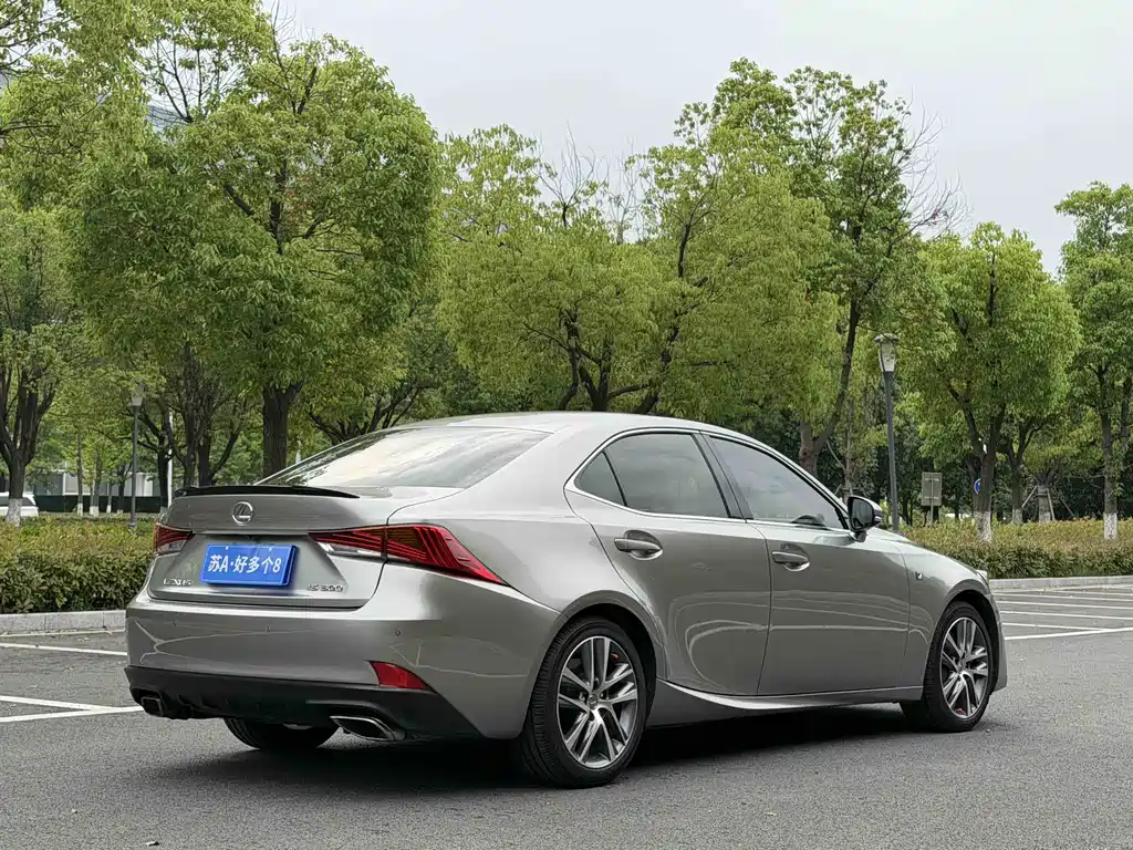 Lexus IS 2017 300 F SPORT