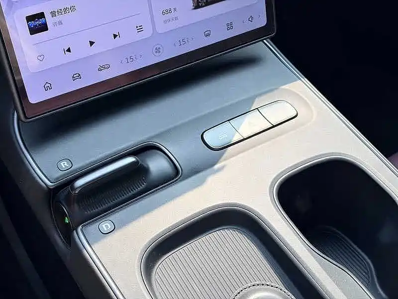NIO ET5 — миниатюра 9