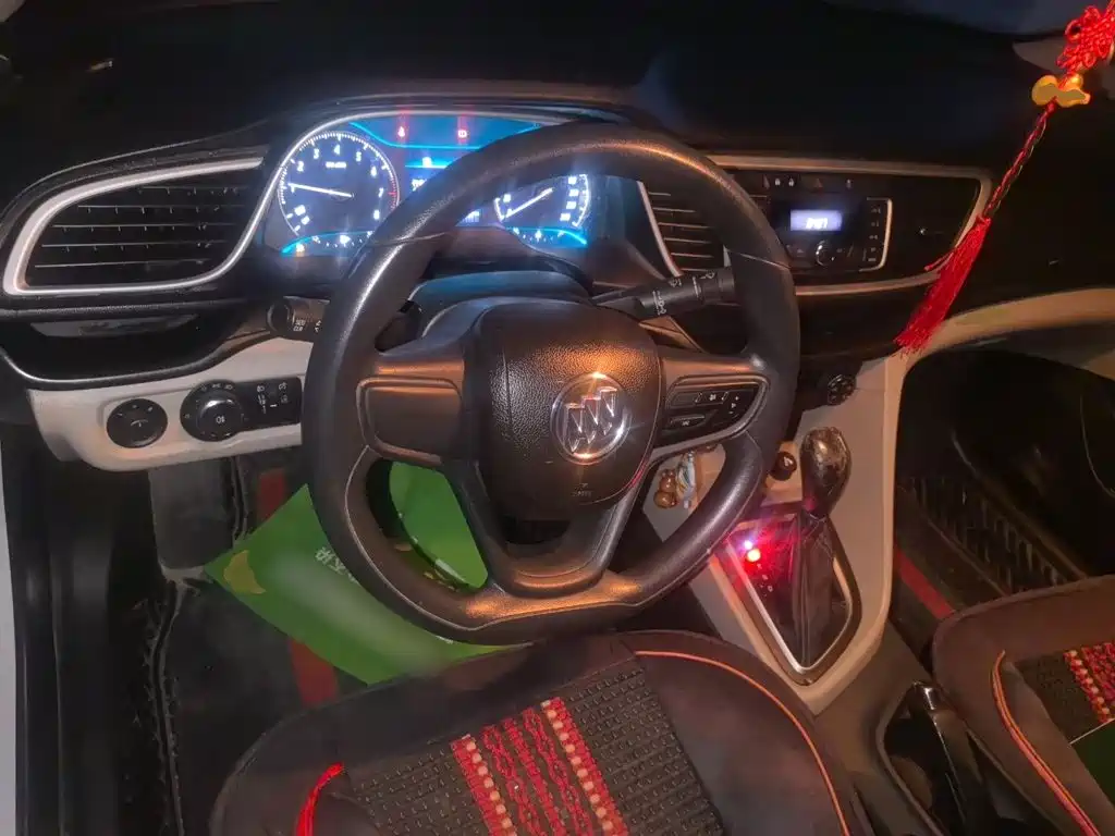Buick Excelle — миниатюра 6
