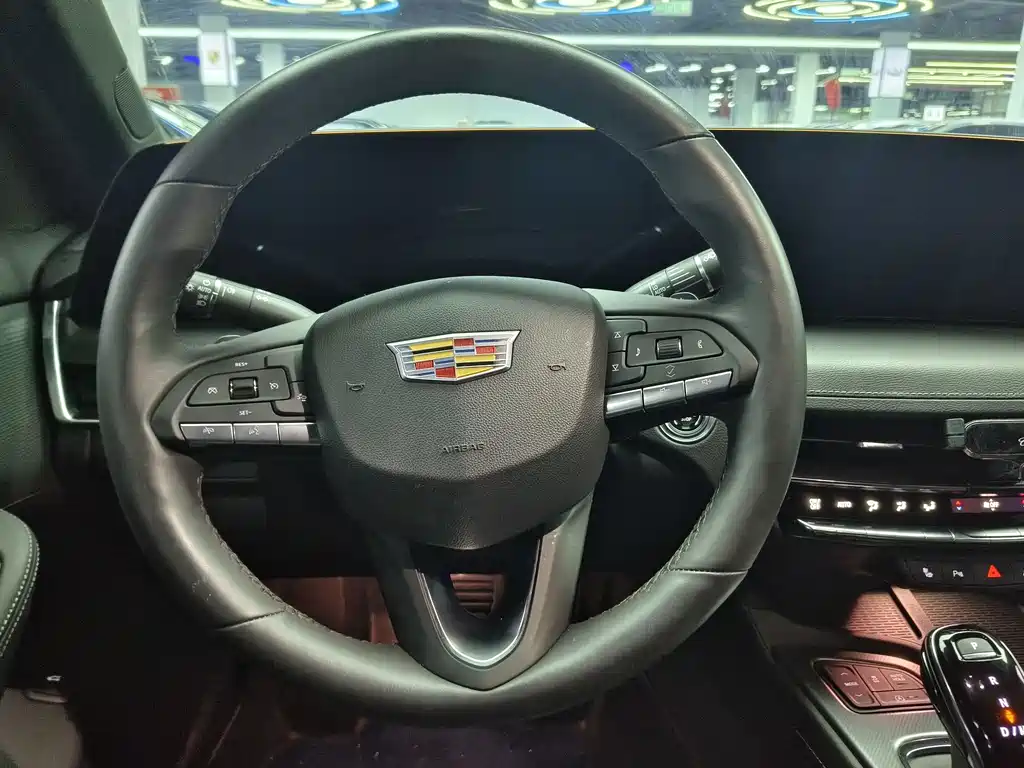 Cadillac CT5 — миниатюра 11