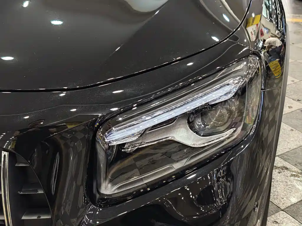Mercedes-Benz GLB AMG — миниатюра 11