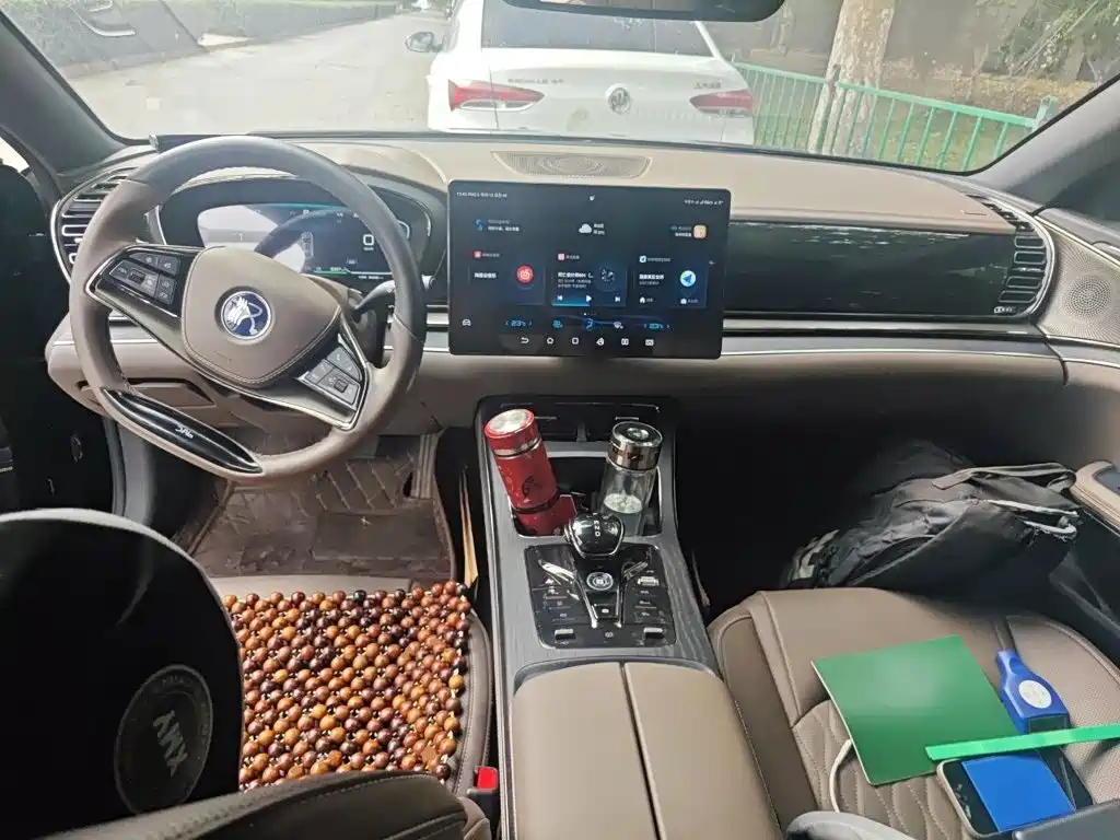 BYD Han — миниатюра 10
