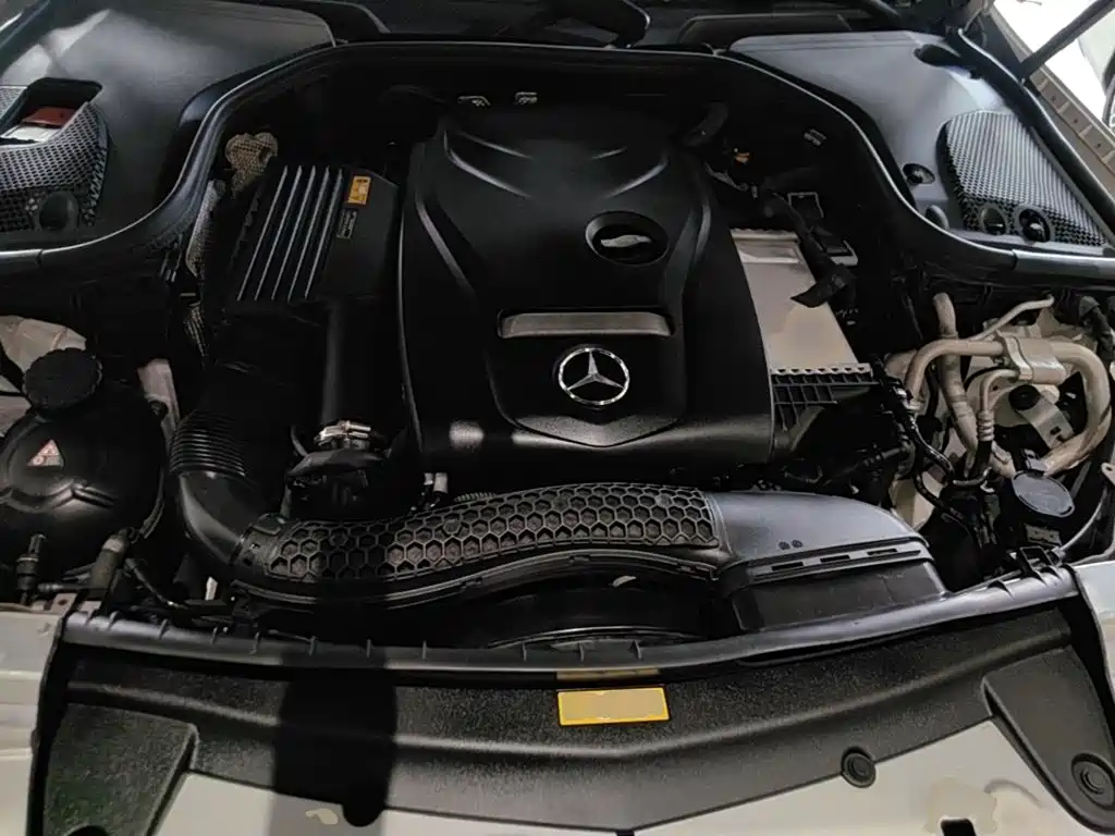 Mercedes-Benz E-Class (Import) — миниатюра 20