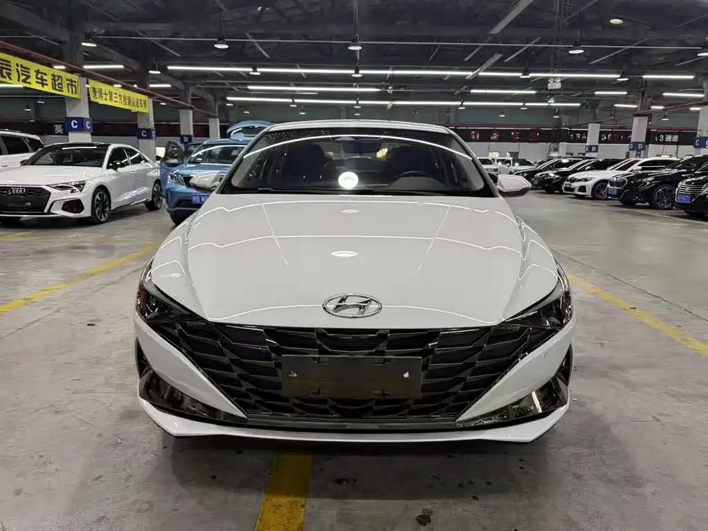 Hyundai Elantra — миниатюра 2