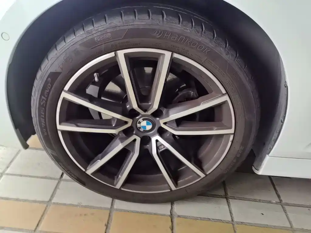 BMW 3 Series — миниатюра 23