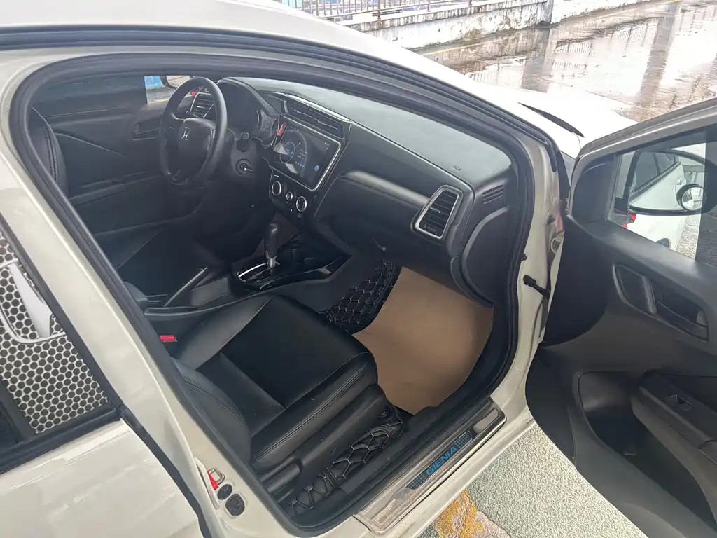 Honda Gienia 1.5L CVT Comfort Edition, фото 14