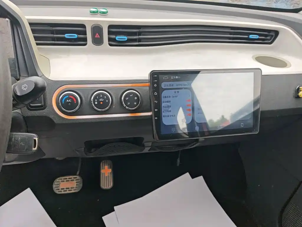 Wuling MINIEV — миниатюра 13