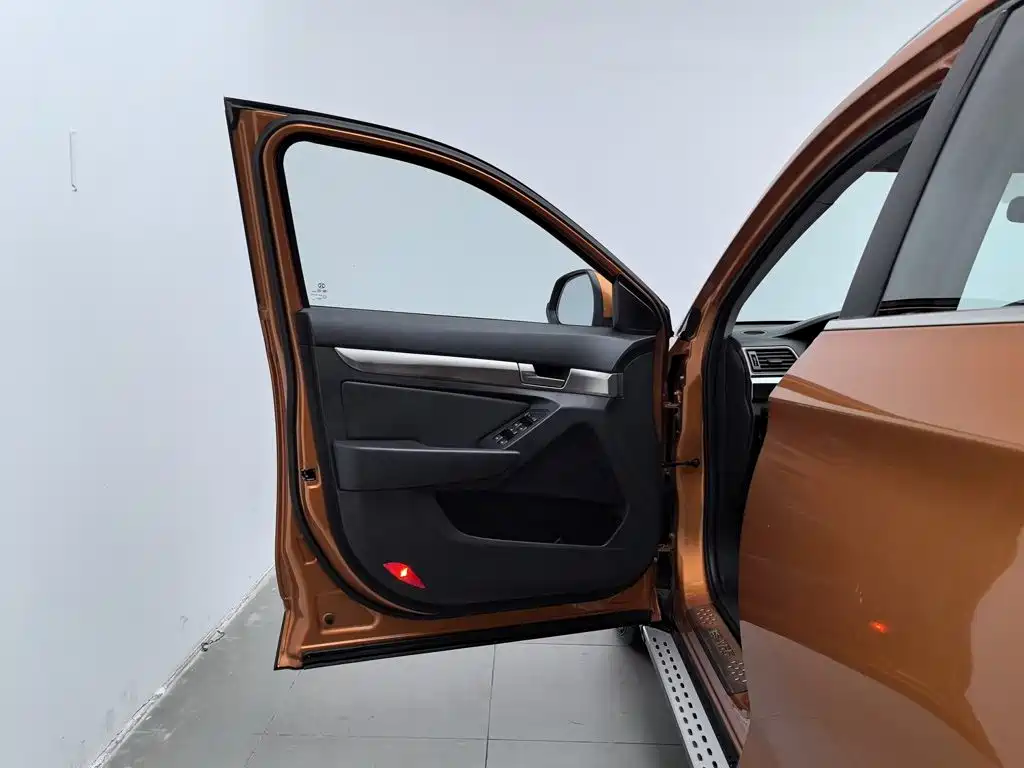 BAIC Senova X65 — миниатюра 8