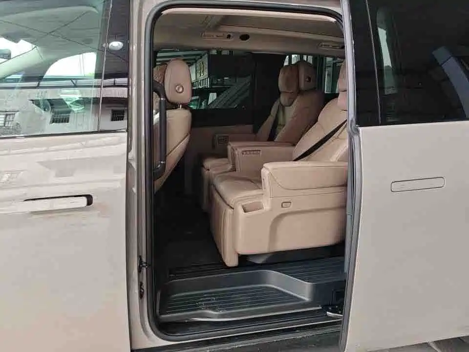 Li Auto Li MEGA — миниатюра 4