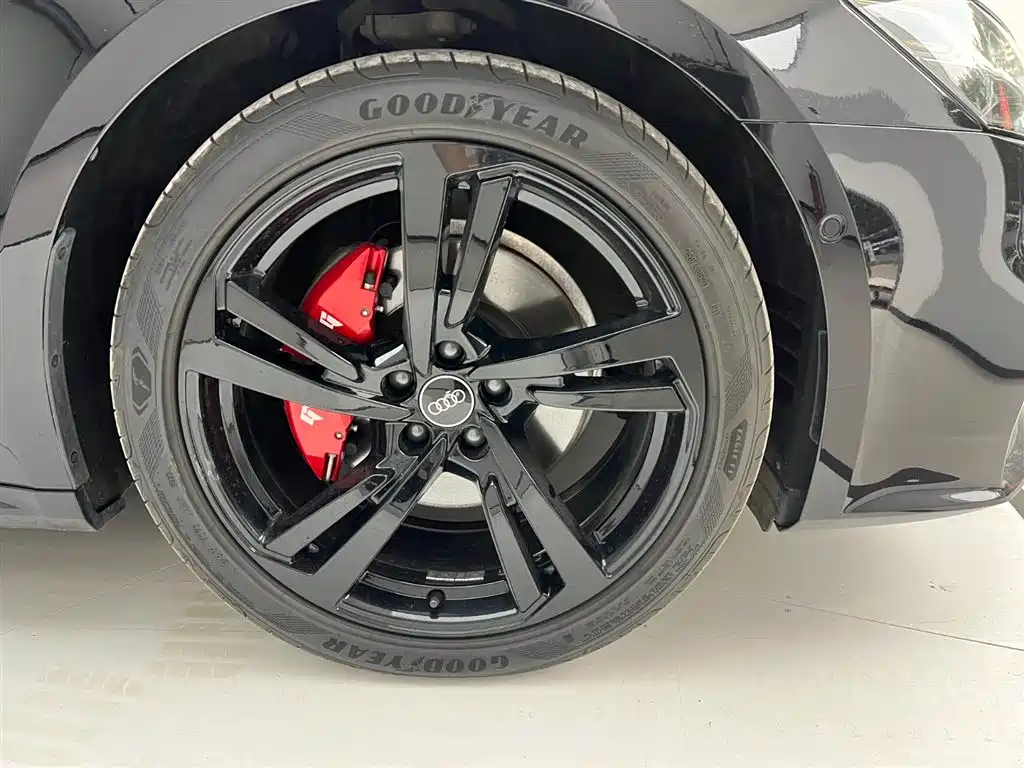 Audi A7L — миниатюра 8