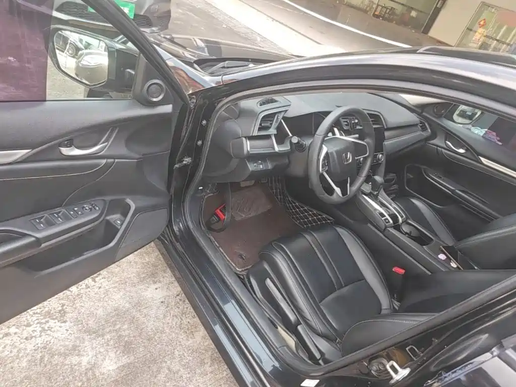 Honda Civic — миниатюра 16