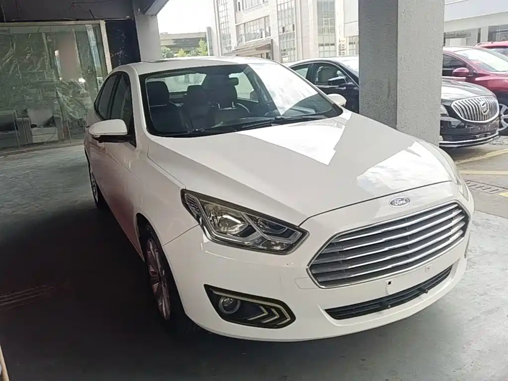 Ford Escort — миниатюра 4