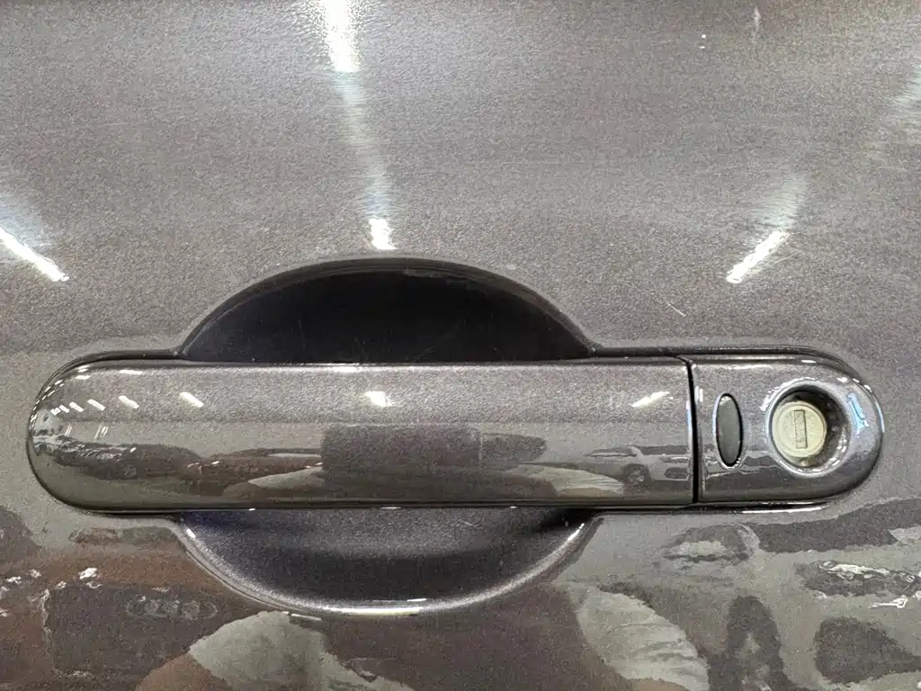 Nissan Tiida — миниатюра 8