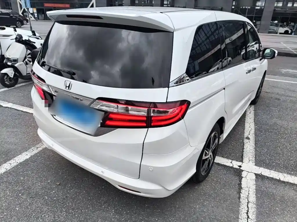 Honda Odyssey — миниатюра 7