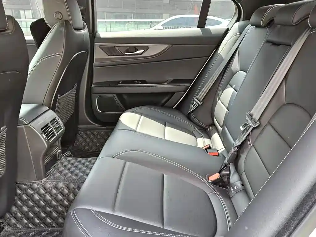Jaguar XEL 2023 2.0T 250PS R-DYNAMIC S Sport