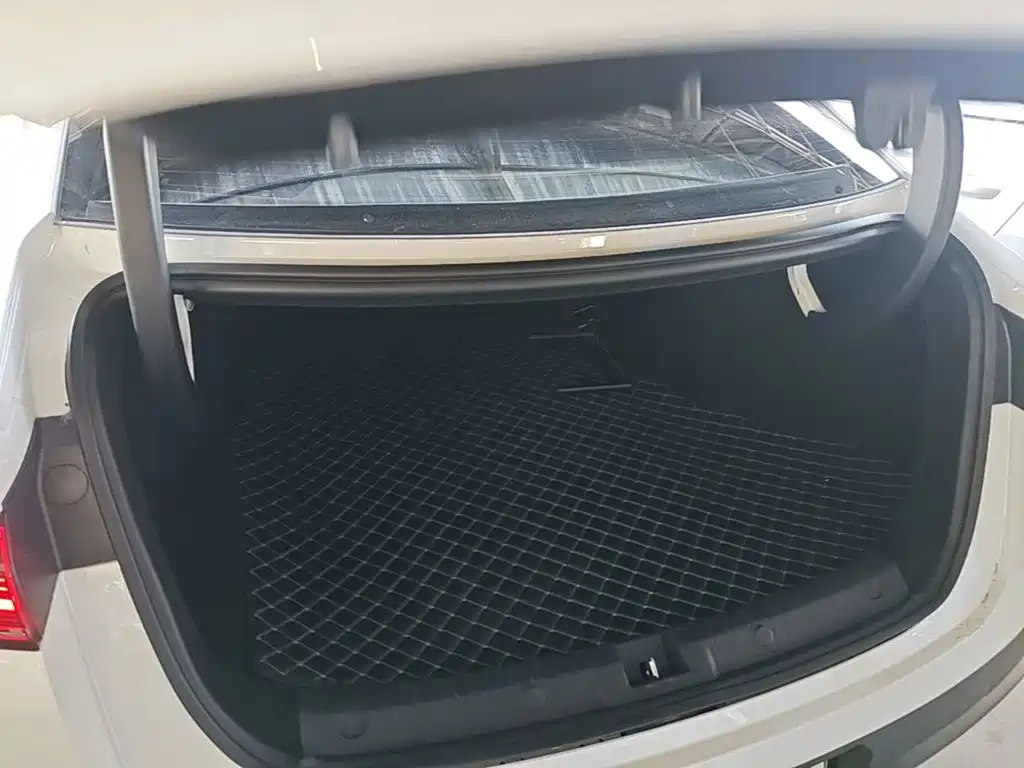 BYD Qin L — миниатюра 19