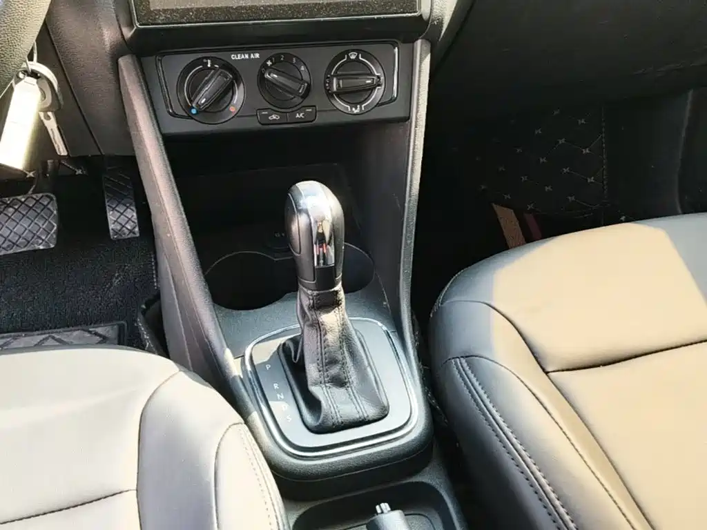 Volkswagen Polo — миниатюра 14