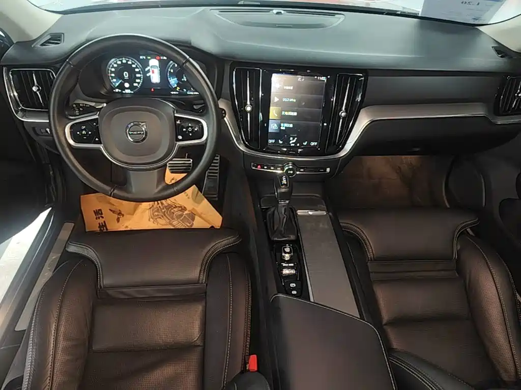 Volvo V60 — миниатюра 13