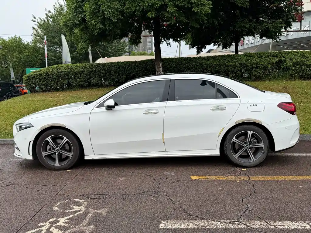 Mercedes-Benz A-Class — миниатюра 3