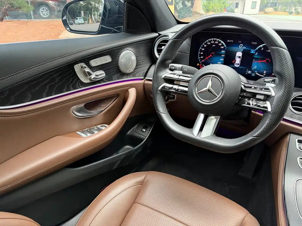 Mercedes-Benz E-Class — миниатюра 6