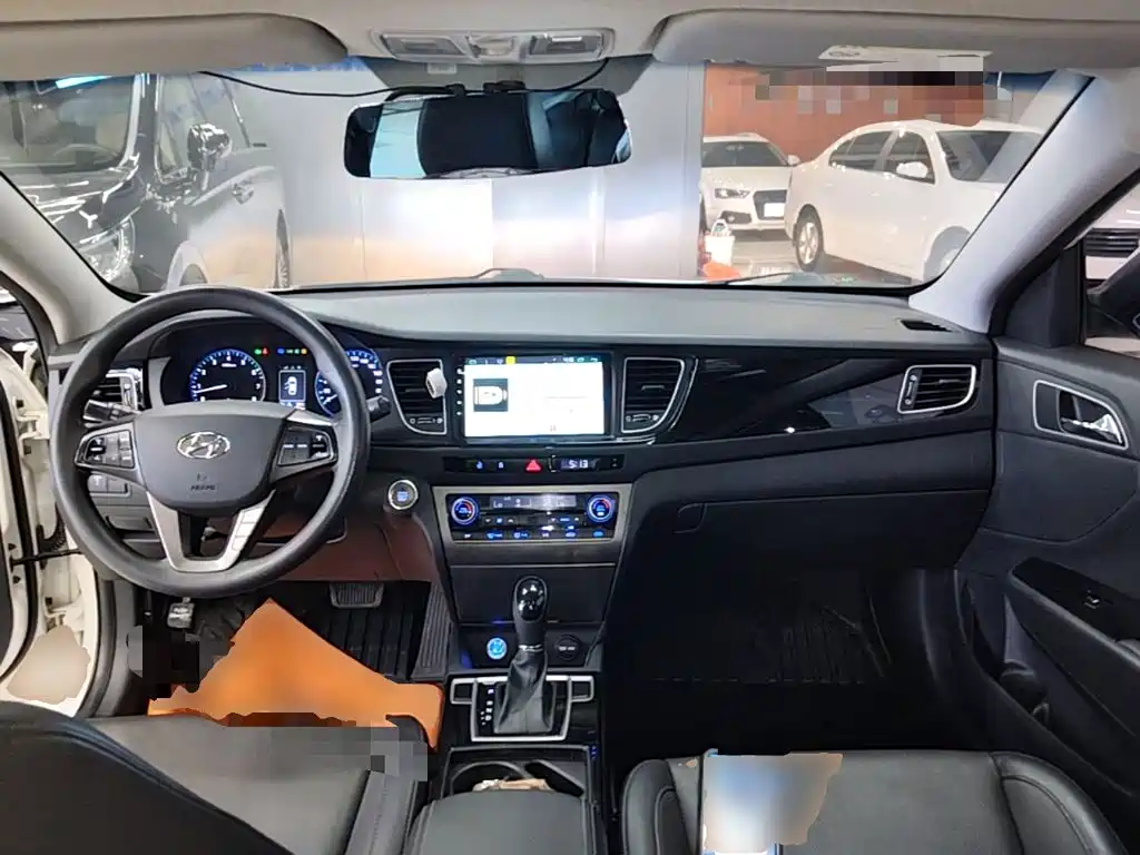 Hyundai Mistra — миниатюра 10