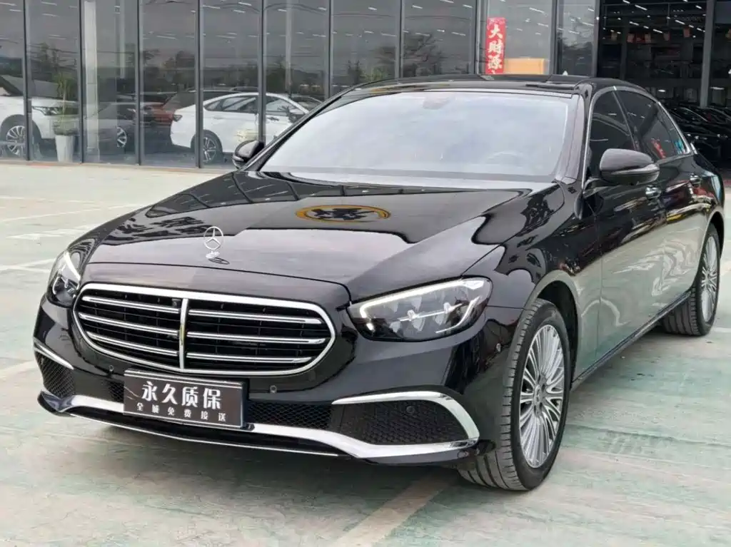 Mercedes-Benz E-Class 2022