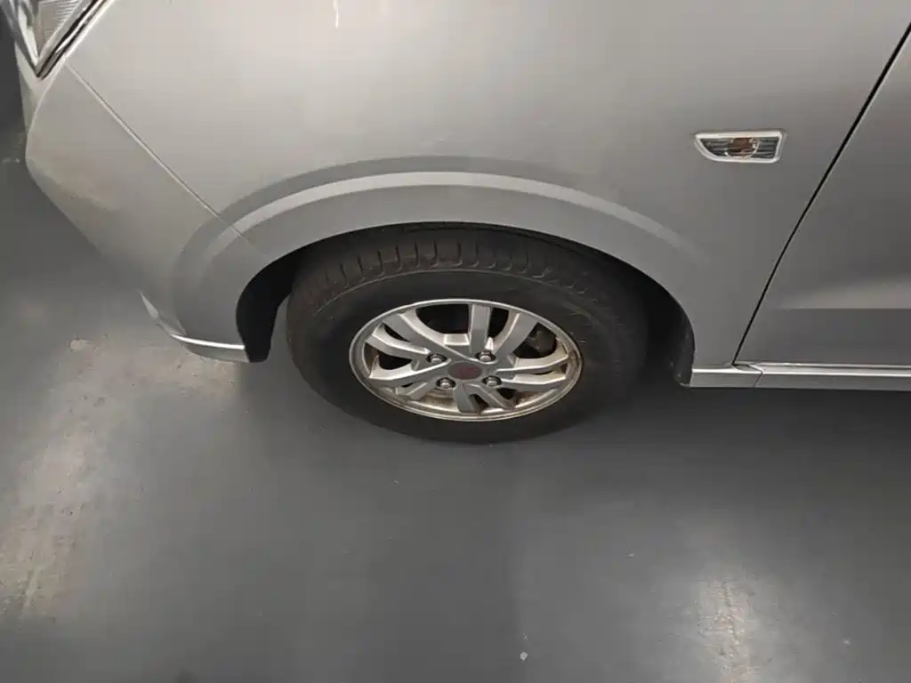 Wuling Hongguang — миниатюра 23