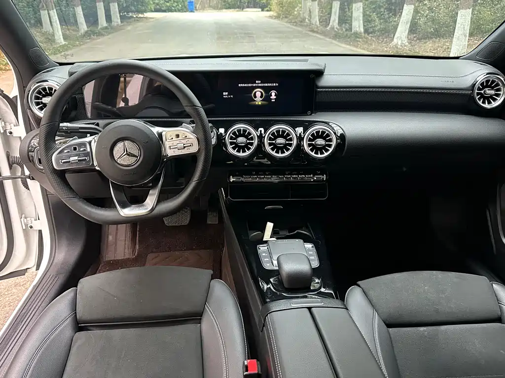 MERCEDES-BENZ A CLASS