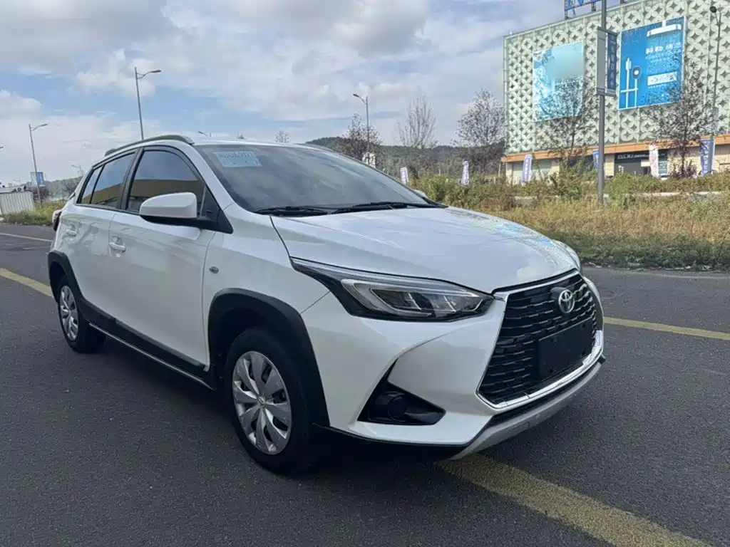 Toyota Yaris L — миниатюра 7