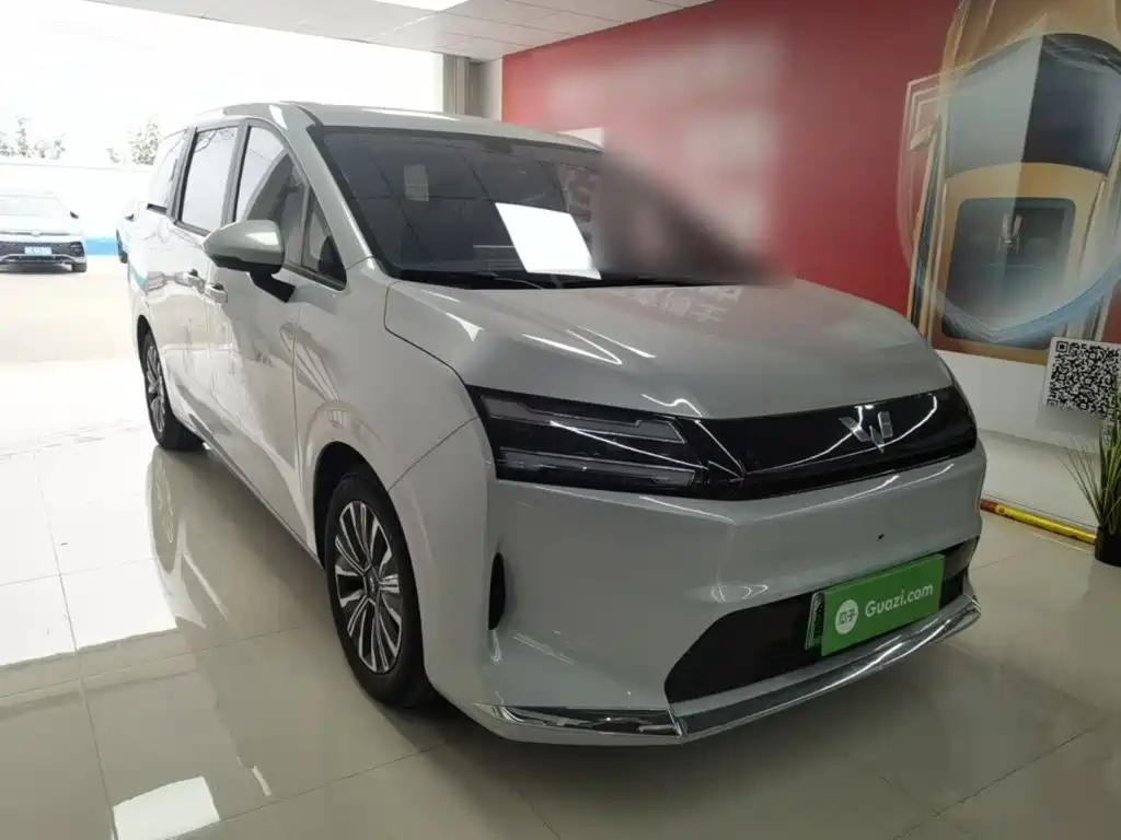 Wuling Xingguang 730 New Energy — миниатюра 4