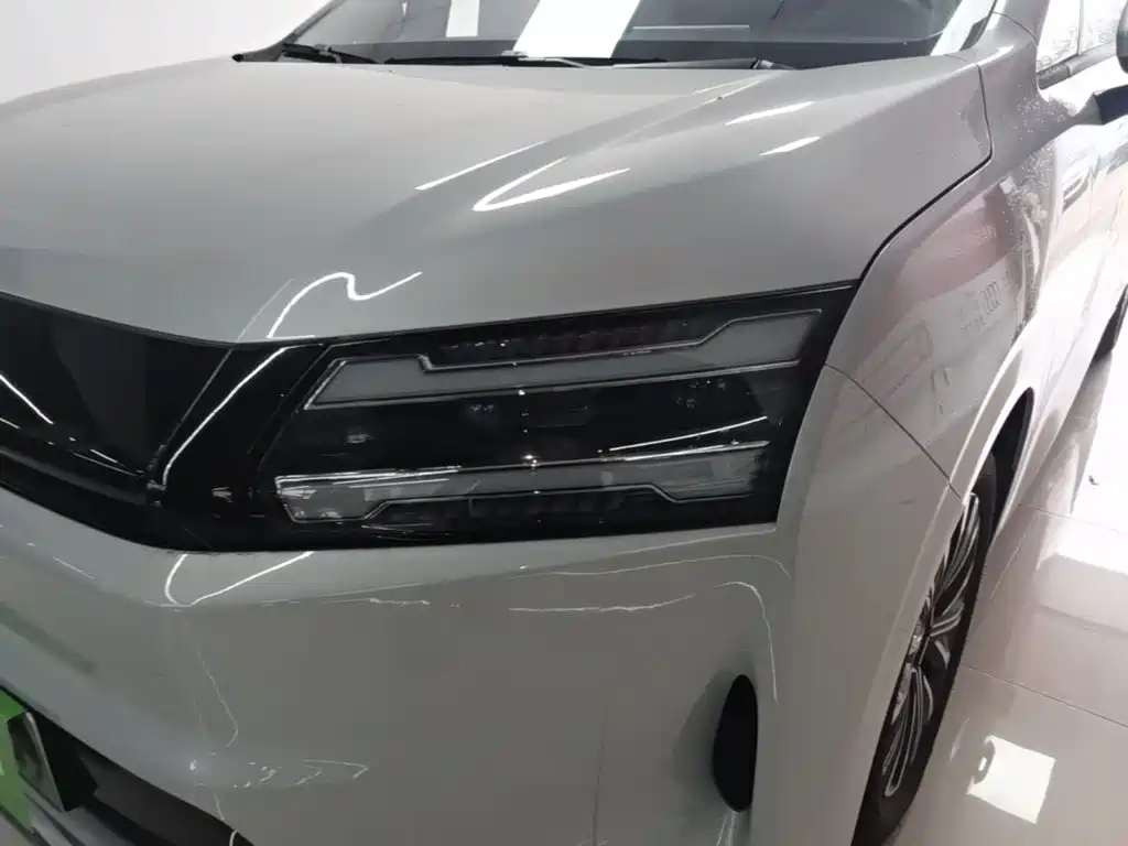 Wuling Xingguang 730 New Energy — миниатюра 24