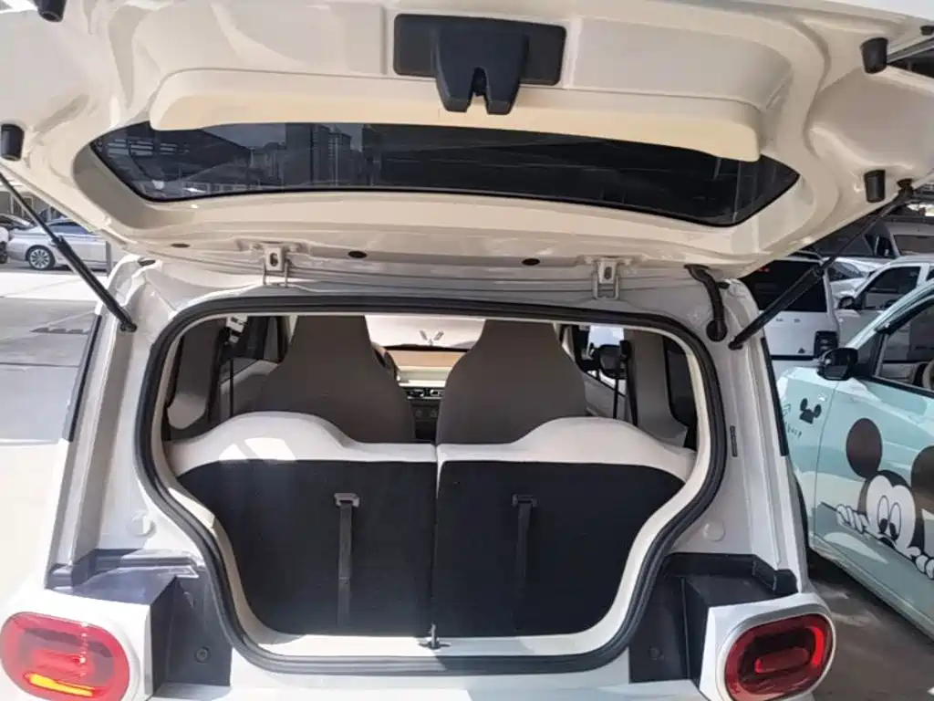 Wuling MINIEV — миниатюра 19