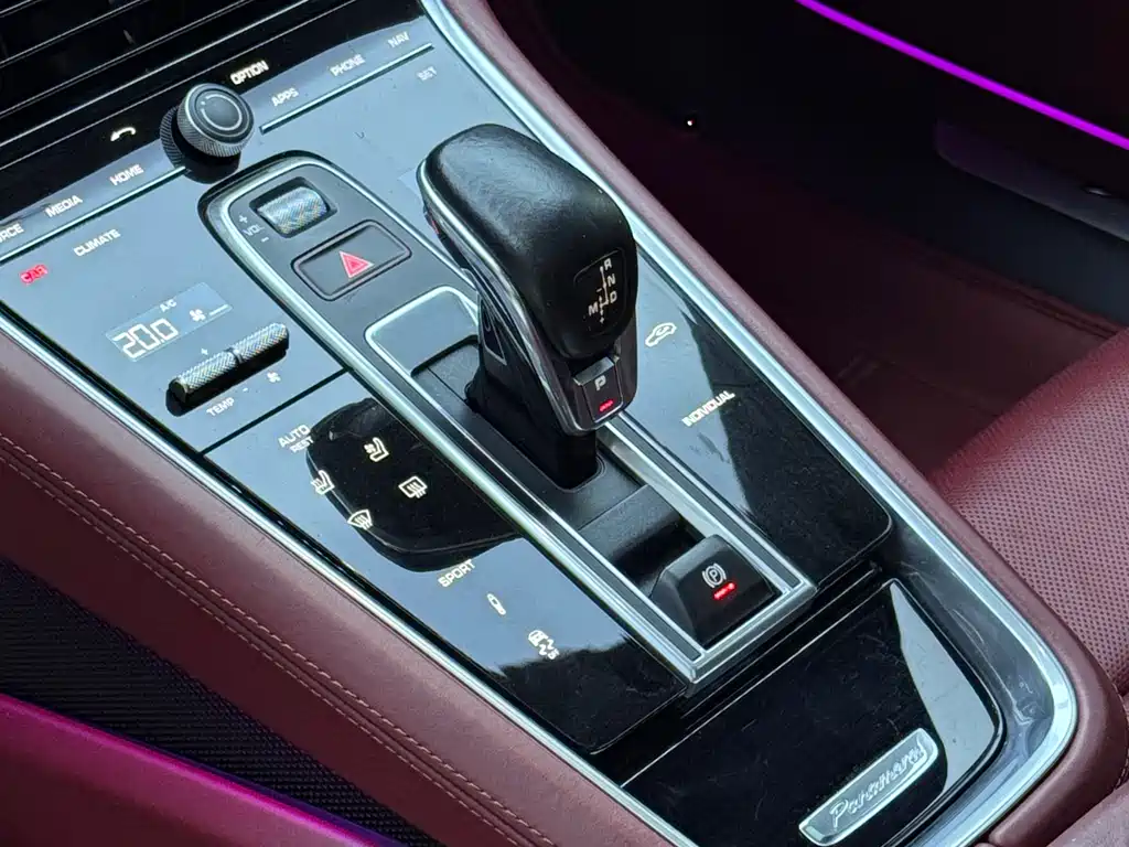 Porsche Panamera - фото 4
