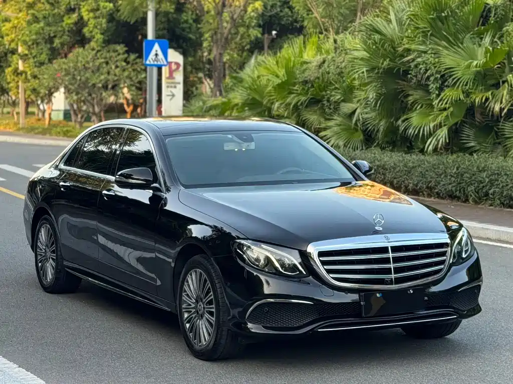 MERCEDES-BENZ  E CLASS