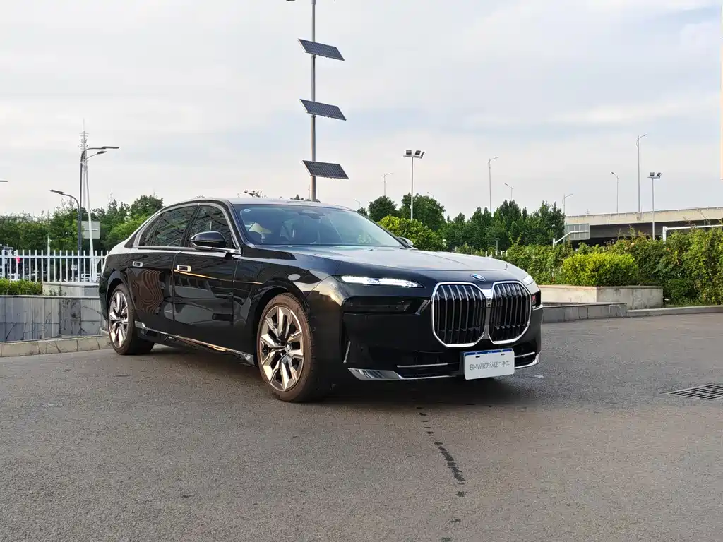 BMW 7 Series 7 2023 740Li Lead Luxury