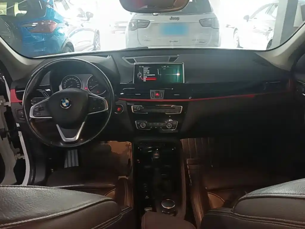 BMW X1 — миниатюра 10