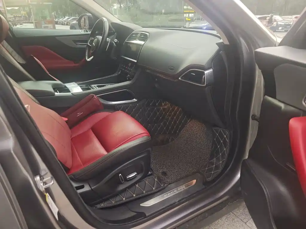 Jaguar F-PACE — миниатюра 19