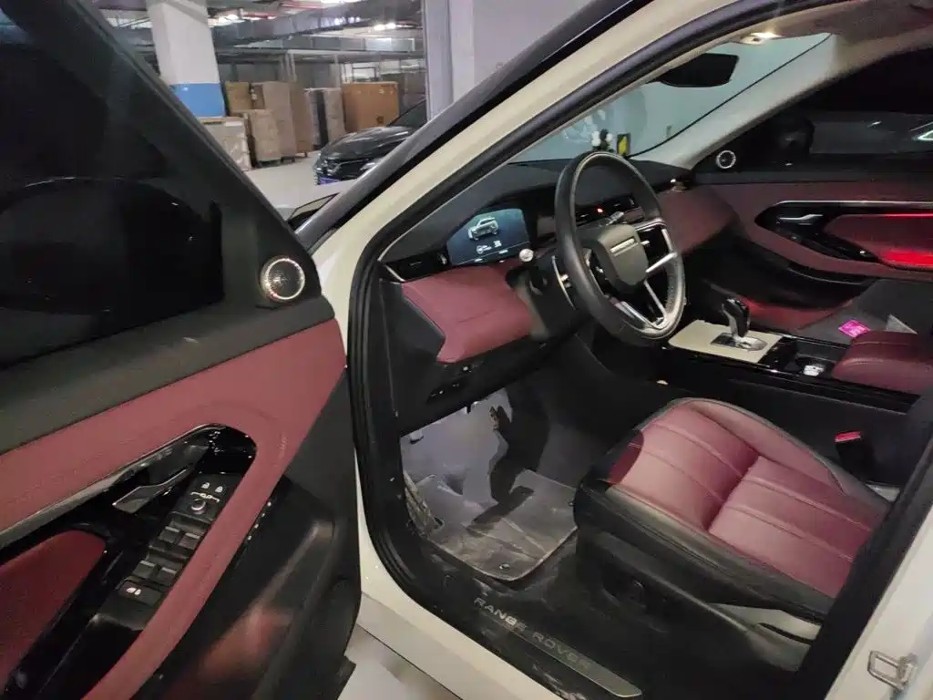 Land Rover Evoque PHEV — миниатюра 17